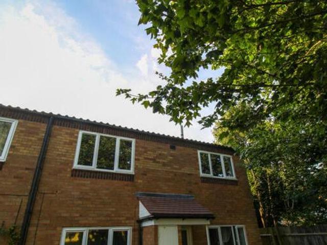 House for sale in Northampton, Northamptonshire