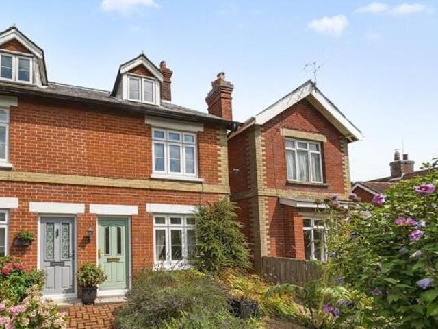 House for sale in Barton Stacey, Hampshire