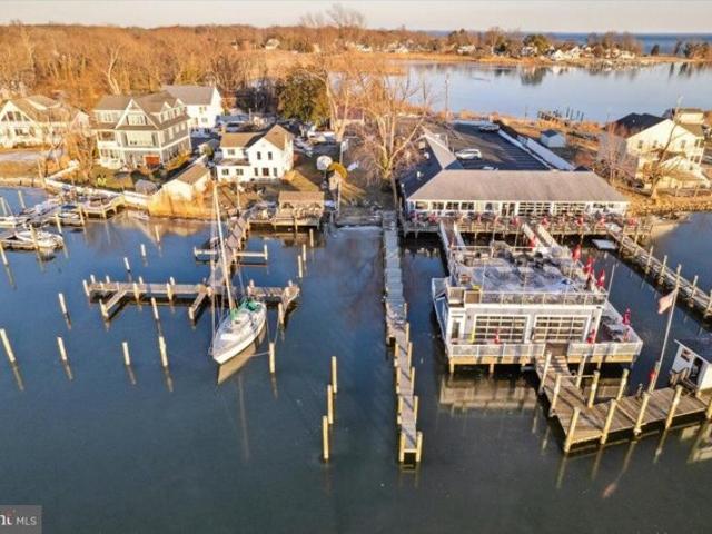 House for sale in Deale