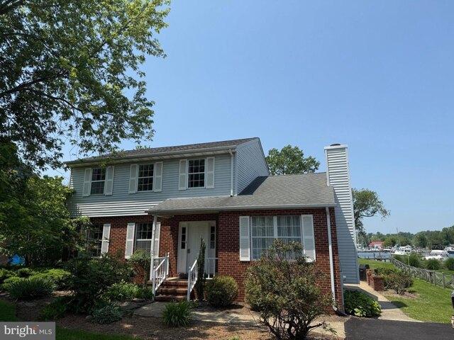 House for sale in Deale