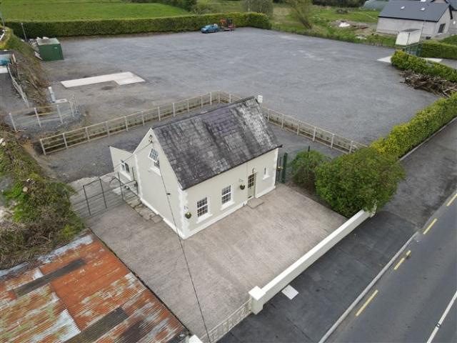 Terraced House for sale in Ballybay, Ulster