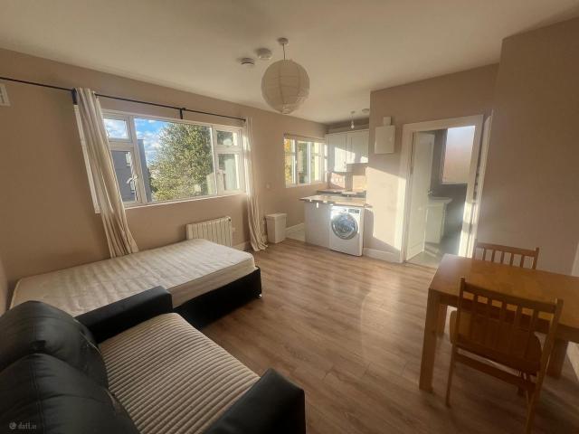 Studio to rent in Clontarf West D ED, Dublin