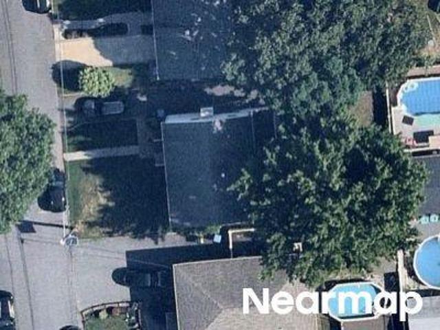 House for sale in Avenel, New Jersey