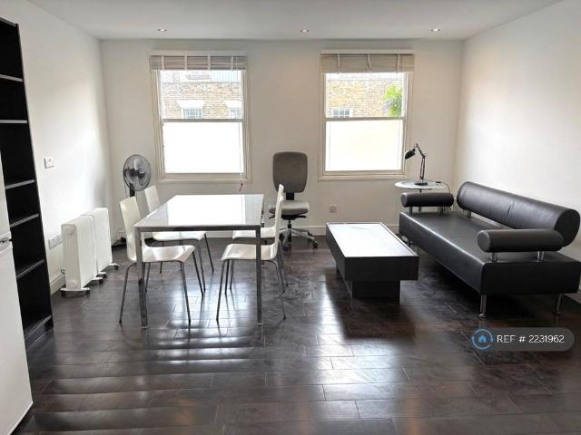 Apartment for rent in Fitzrovia, Greater London
