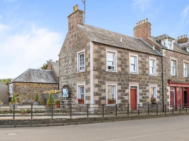 Apartment for rent in Muthill, Scotland