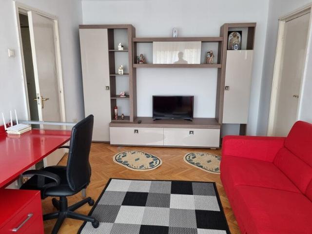 Apartament închirieri în Trafic greu, București
