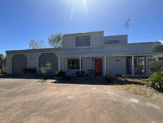 House for rent in Awhitu, Oroua County