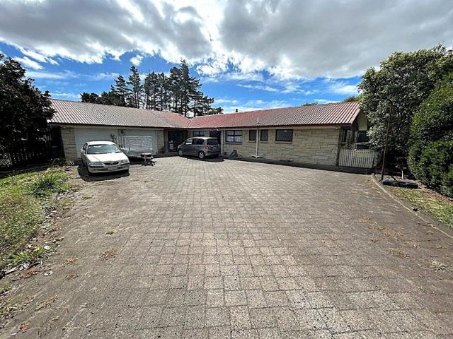 House for rent in Awhitu, Oroua County