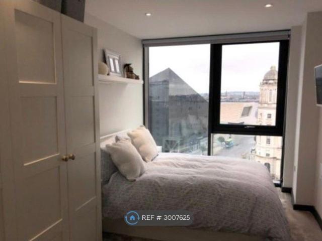 Apartment for rent in Cavern Quarter, Calderstones