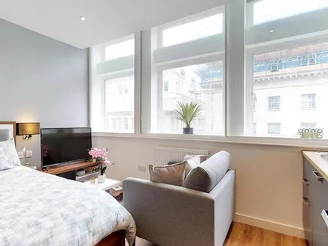 Apartment for rent in Calderstones