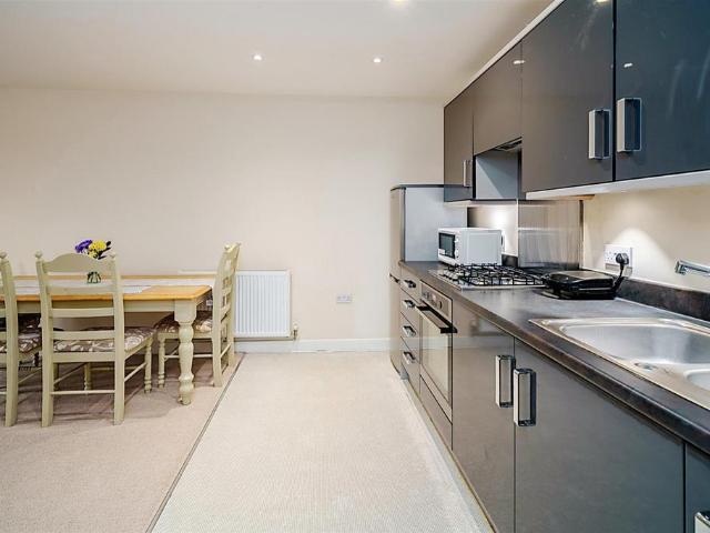 Apartment for rent in Pin Green Industrial Area, Shephall