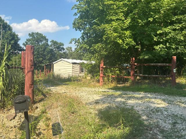 House for sale in De Soto, Missouri