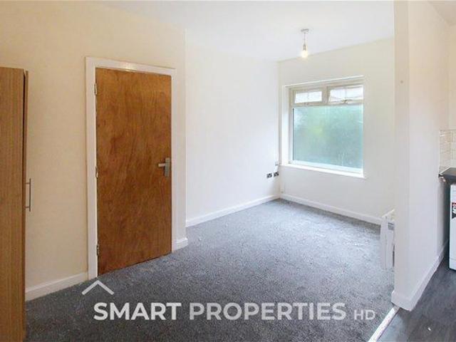Apartment for rent in Beaumont Park, Armitage Bridge