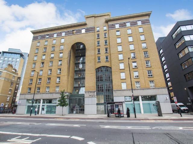 Apartment for rent in Ratcliffe, Greater London
