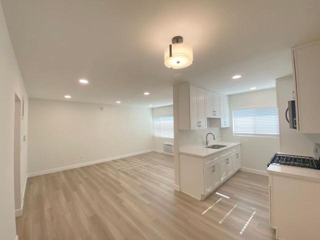Apartment for rent in Glendale, California