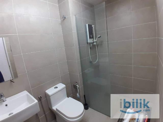 Room for rent in Petaling, Alam Impian