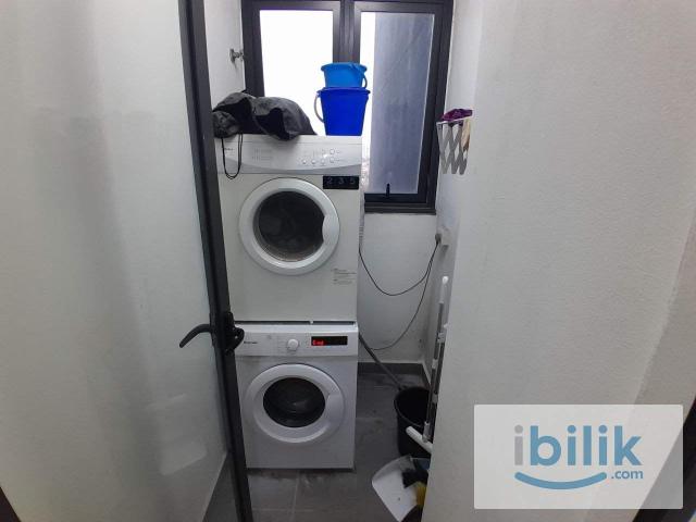 Room for rent in Petaling, Alam Impian
