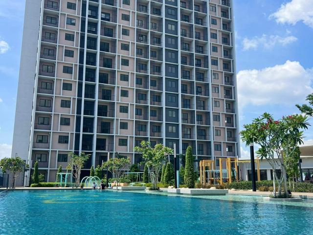 Room for rent in Petaling, Alam Impian