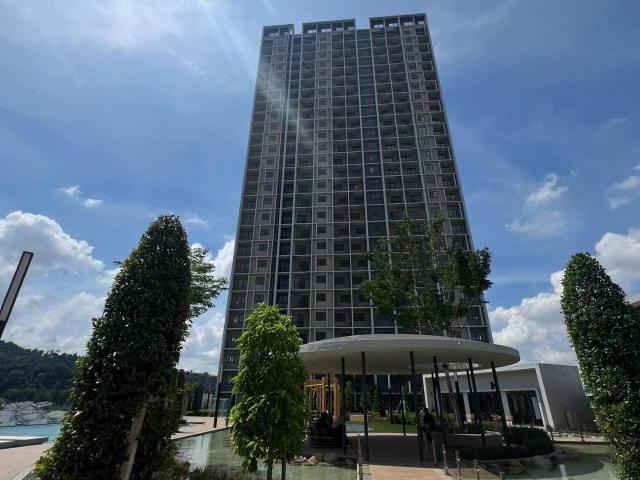Room for rent in Petaling, Alam Impian