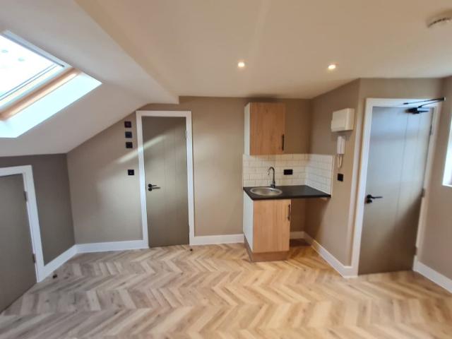 Studio for rent in Clapton, Lower Clapton