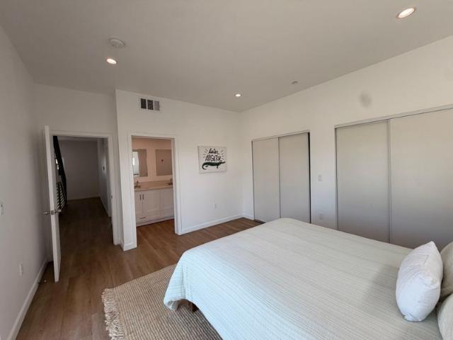 Room for rent in Canoga Park, California