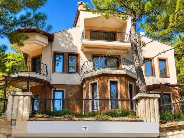 Muğla içerisinde satılık Villa