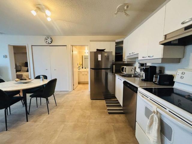 Apartment for rent in Sainte-Foy–Sillery–Cap-Rouge, Québec
