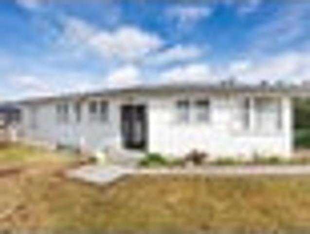 House for sale in Sanson