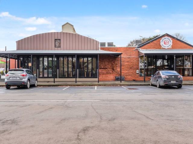 Retail for sale in Kyneton, Victoria