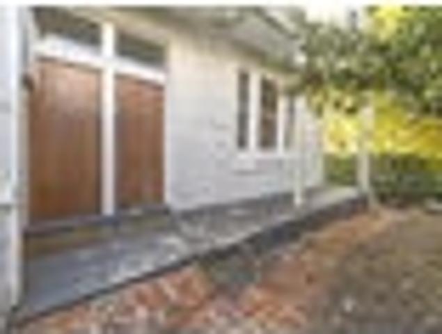 House for sale in Otakou