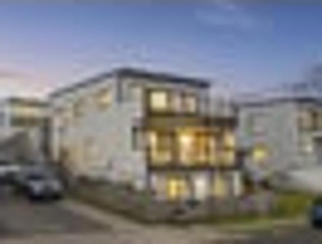 Townhouse for sale in Whangaparaoa, Oroua County
