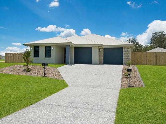 Duplex for sale in Gleneagle, Queensland