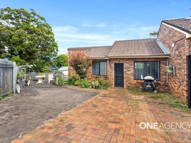 Townhouse for sale in Wollongong West, New South Wales