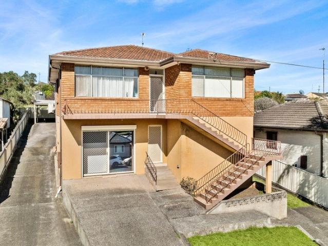Flat for sale in Wollongong West, New South Wales