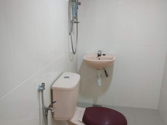 Room for rent in Petaling, Alam Impian