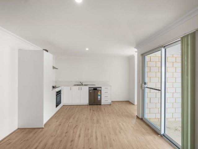 Duplex for rent in Parklands, Western Australia