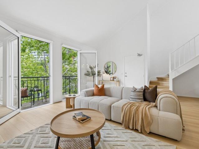 Apartment for sale in Southbank, Melbourne