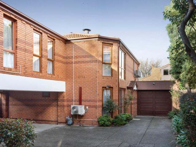 Townhouse for sale in Camerons Creek, Victoria