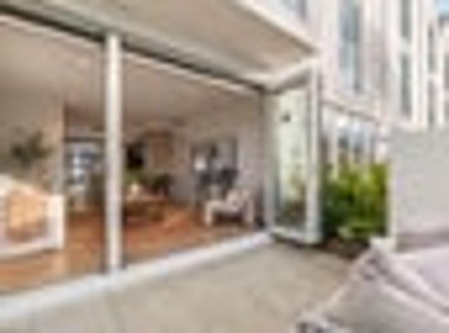 Townhouse for sale in Heathcote, Canterbury