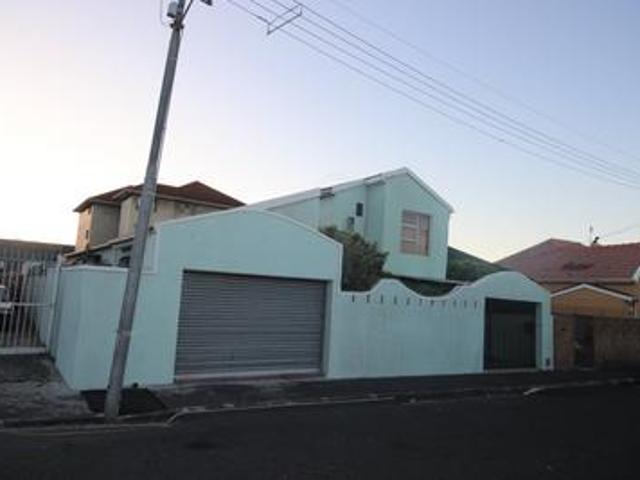 House for sale in Cape Town, Western Cape
