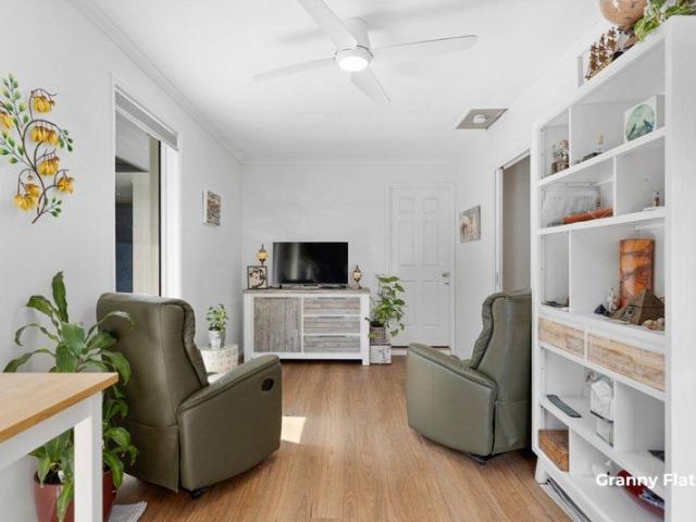 House for sale in Pacific Pines, Gold Coast City