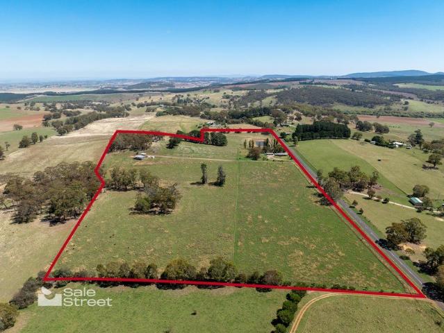 Cottage for sale in Forest Reefs, New South Wales