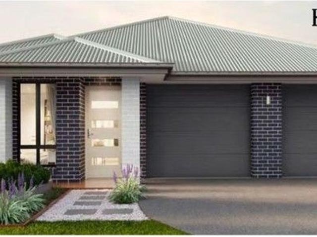Cottage for sale in Gold Coast West, Gold Coast