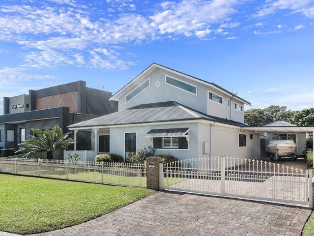 House for sale in Wollongong West, New South Wales