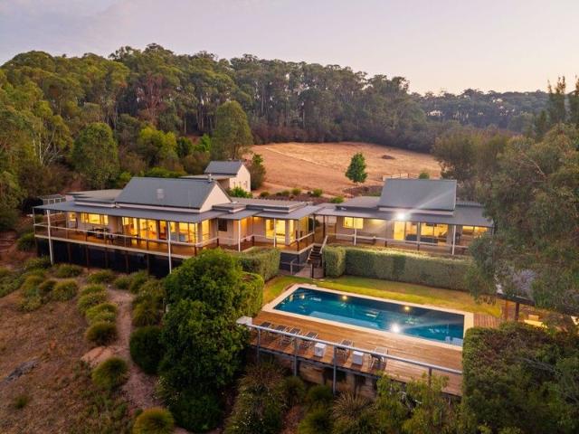 Cottage for sale in Porepunkah, Victoria