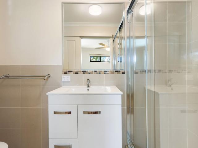 House for sale in Isle Of Capri, Queensland