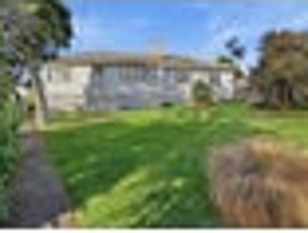 House for sale in Otakou