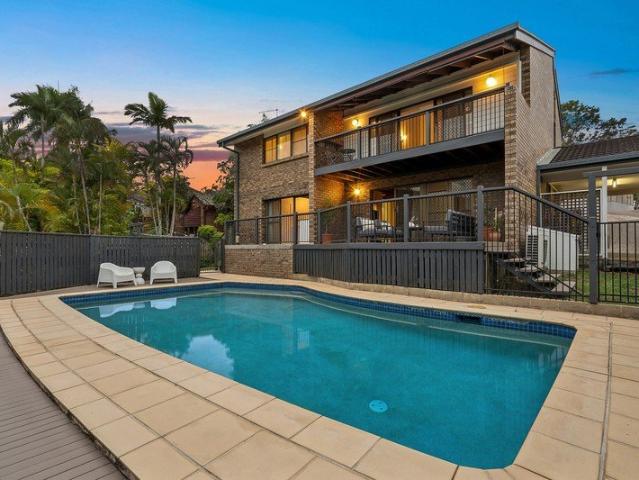 House for sale in Chapel Hill, Greater Brisbane