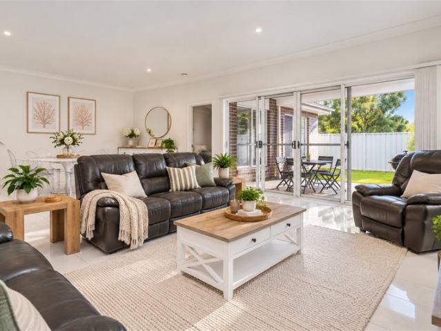 House for sale in Biggera Waters, Gold Coast City