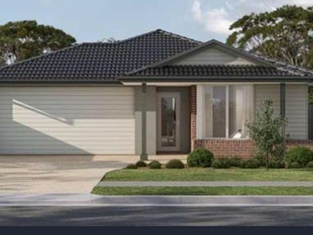 Cottage for sale in Ballarat, Victoria
